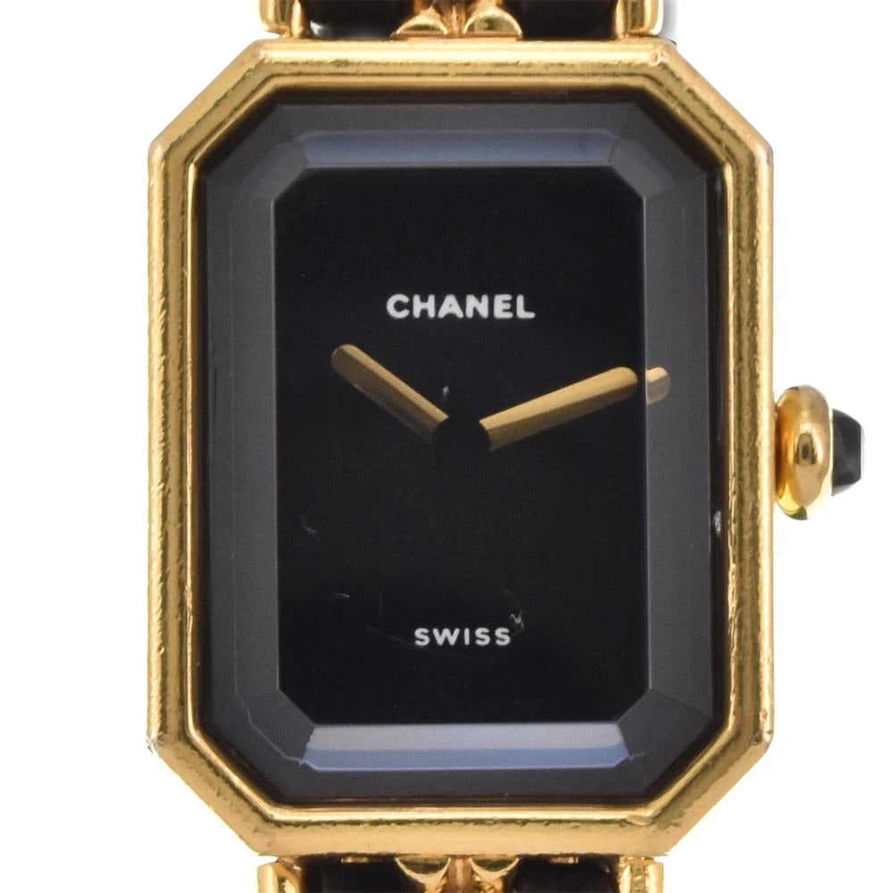 CHANEL GP LEATHER BLACK WATCH: CHANEL GP Leather black Watch Brand: CHANEL Type: Wristwatch Material: Band Material Gold Plated / Leather, Case Material Gold Plated Color: Dial Color black Size: Case size About 20mm
