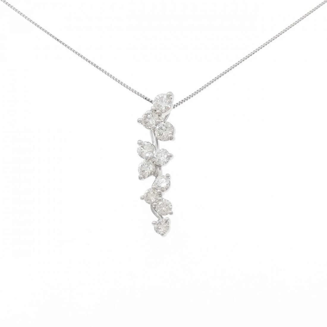 PT900/PT850 DIAMOND NECKLACE: PT900/PT850 Diamond Necklace Brand: Unbranded Type: Diamond Necklace Material: Platinum900/Platinum850, Main Stone/Creation Natural Color: Silver Size: 45cmActual Size Pendant length approx. x