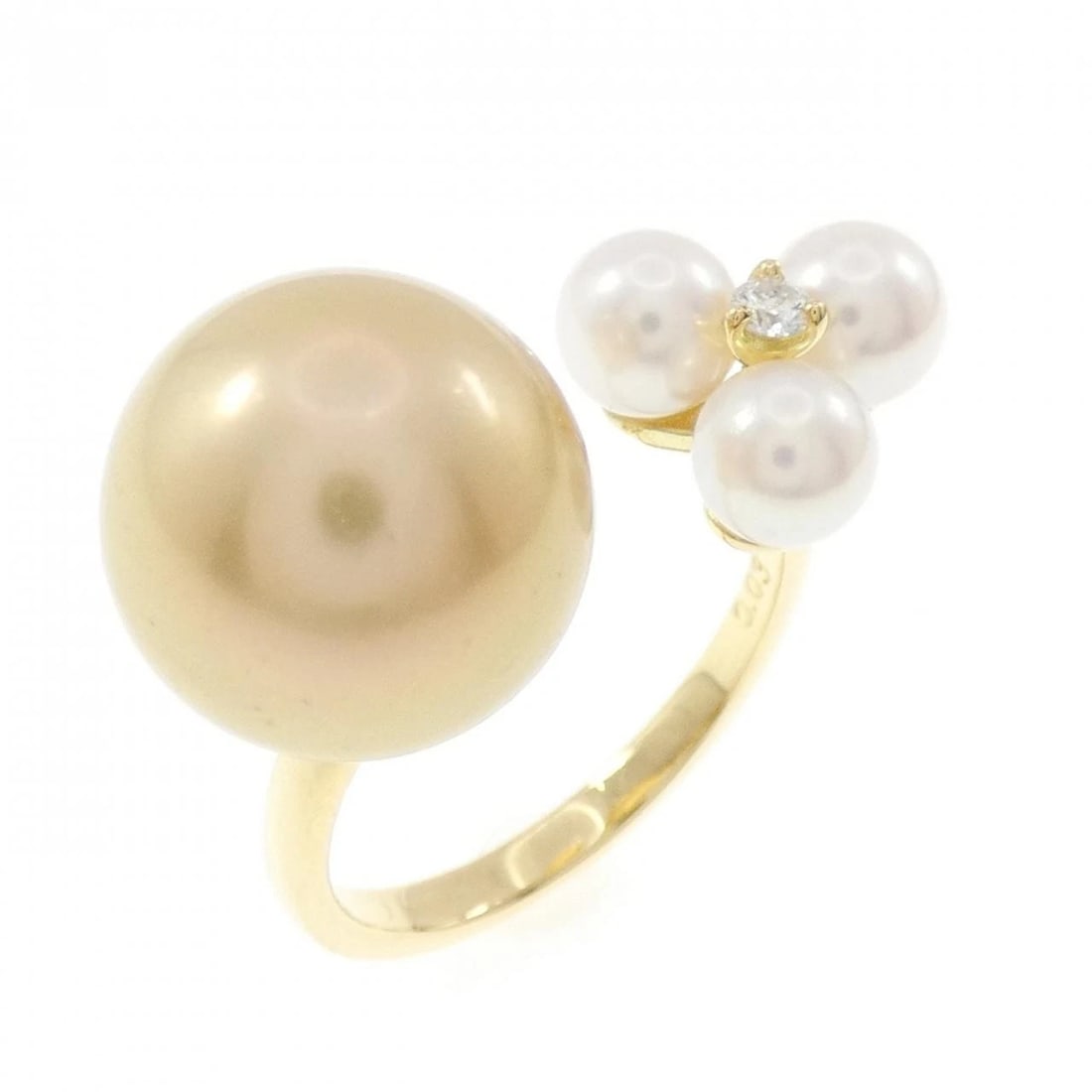 K18YG PEARL RING: K18YG pearl ring Brand: Unbranded Type: White butterfly pearl ring Material: K18 yellow gold, Main Stone/Creation White Butterfly Pearl Color: Yellow Gold Size: US 5.5 Accessories: None