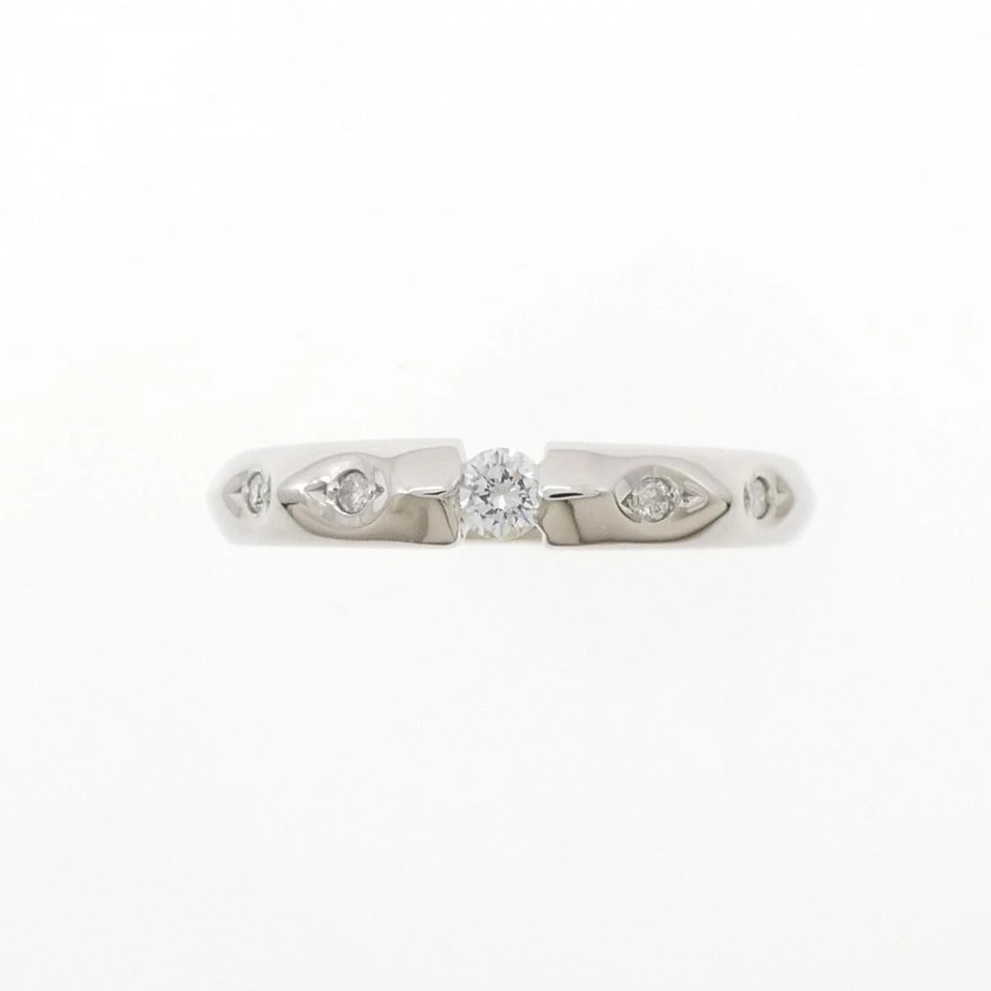 PT900 DIAMOND RING
