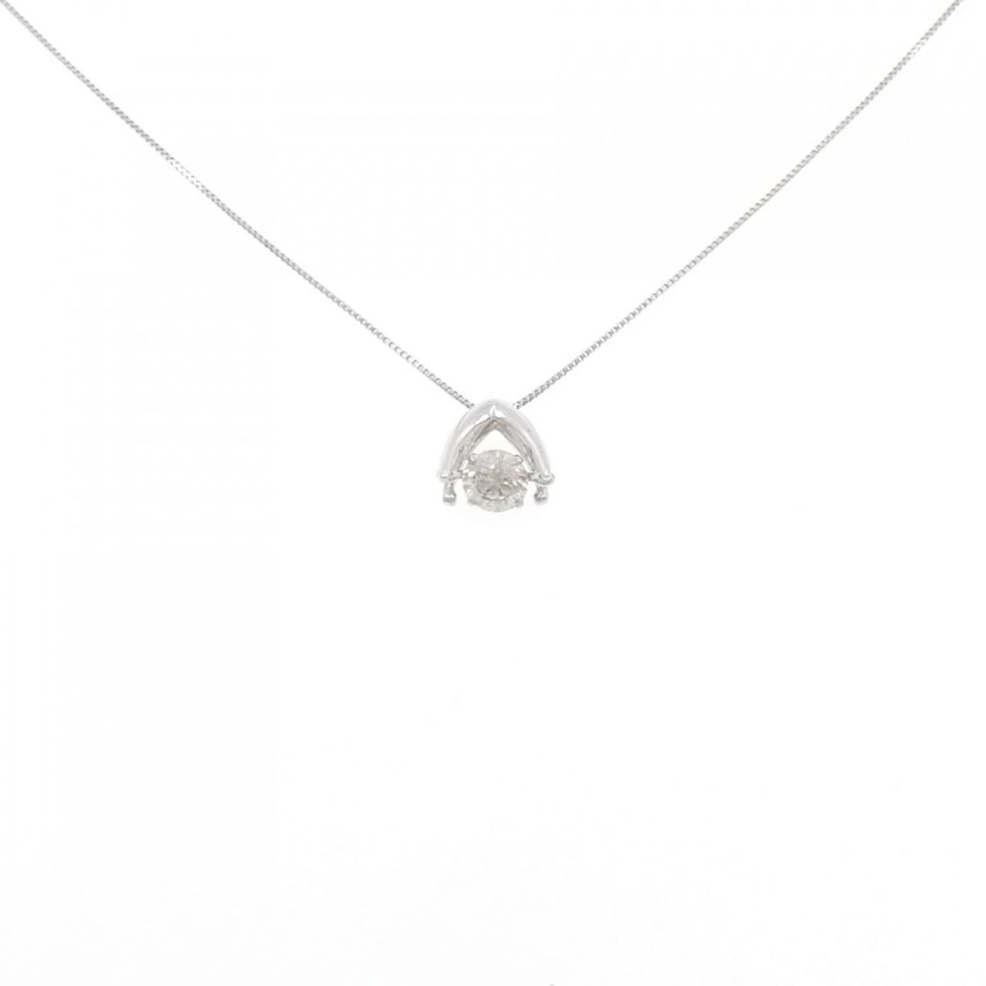 K18WG DIAMOND NECKLACE: K18WG Diamond Necklace Brand: Unbranded Type: Diamond Necklace Material: K18 white gold, Main Stone/Creation Natural Color: white gold Size: Actual Size Pendant length approx. x width approx.: