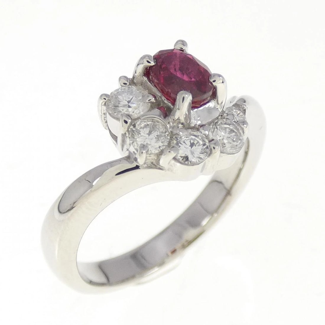 PT900 RUBY RING: PT900 Ruby Ring Brand: Unbranded Type: Ruby Ring Material: Platinum900, Main Stone/Creation Ruby Color: Platinum Size: US 4 Accessories: None Accessories Notice: When purchasing pre-owned