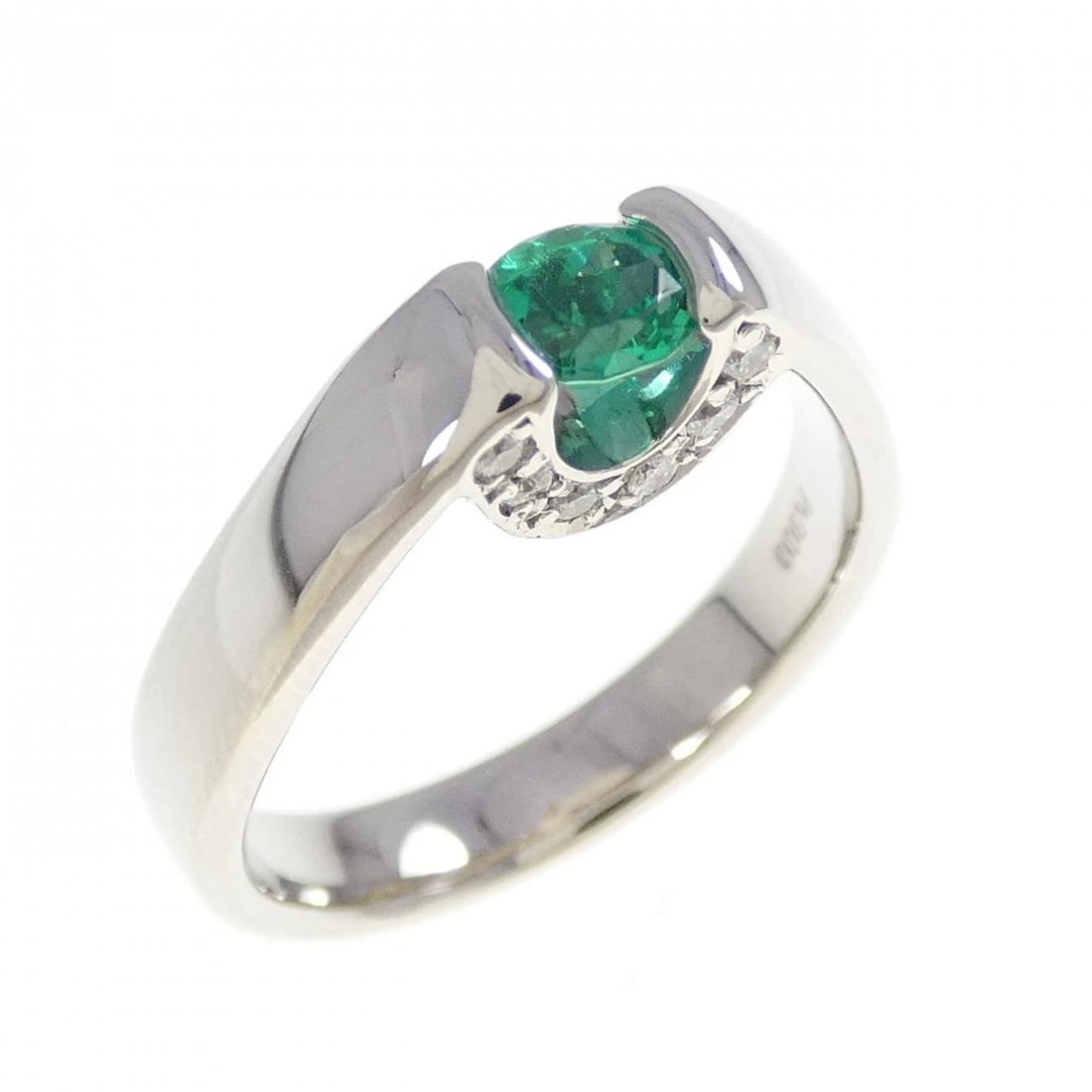 PT900 EMERALD RING: PT900 Emerald Ring Brand: Unbranded Type: Emerald ring Material: Platinum900, Main Stone/Creation Emerald Color: Platinum Size: US 5 Accessories: None Accessories Notice: When purchasing