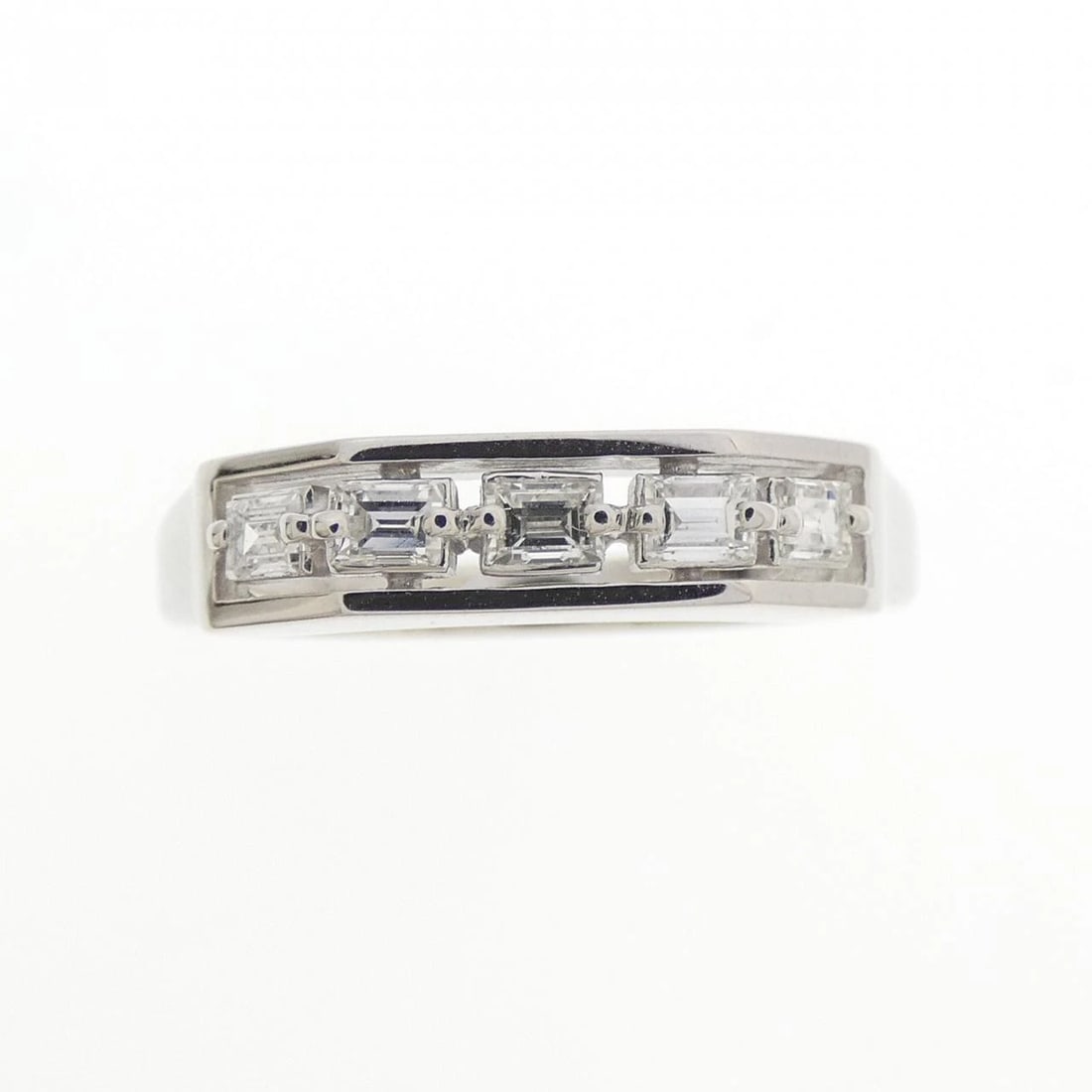 PT900 DIAMOND RING - 2