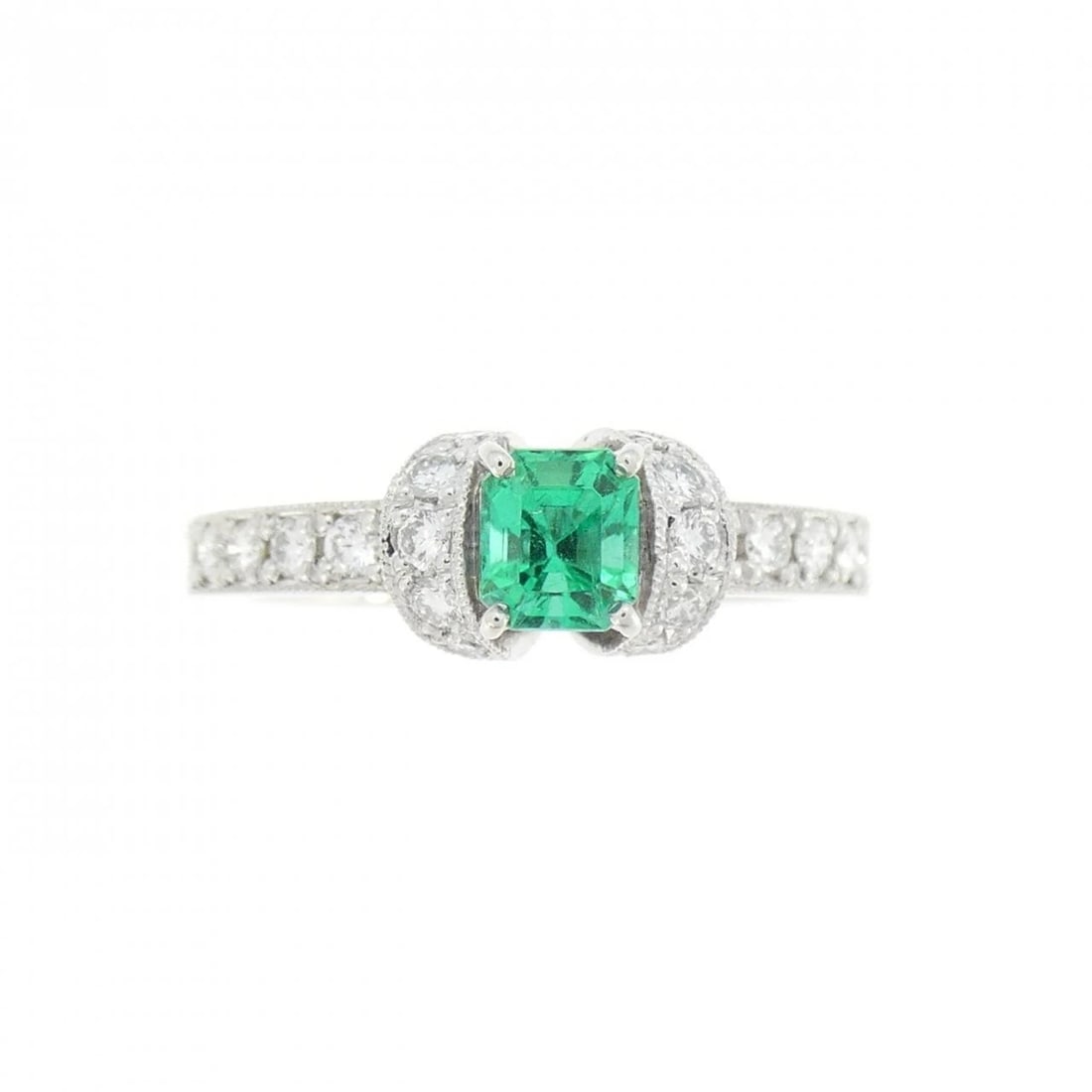 PT950 EMERALD RING - 2