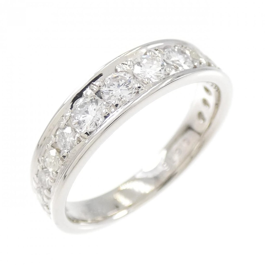 PT DIAMOND RING: PT Diamond Ring Brand: Unbranded Type: Diamond ring Material: PT, Color: platinum Size: US 5.5 Accessories: None Accessories Notice: When purchasing pre-owned goods, please refer to the ph