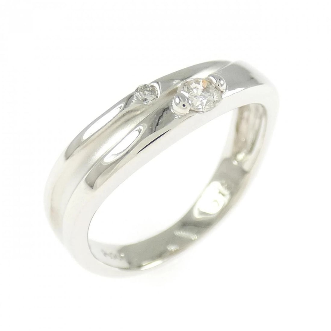 PT900 DIAMOND RING: PT900 Diamond Ring Brand: Unbranded Type: Diamond Ring Material: PT900, Color: platinum Size: US 6 1/4 Accessories: None Accessories Notice: When purchasing pre-owned goods, please refer t