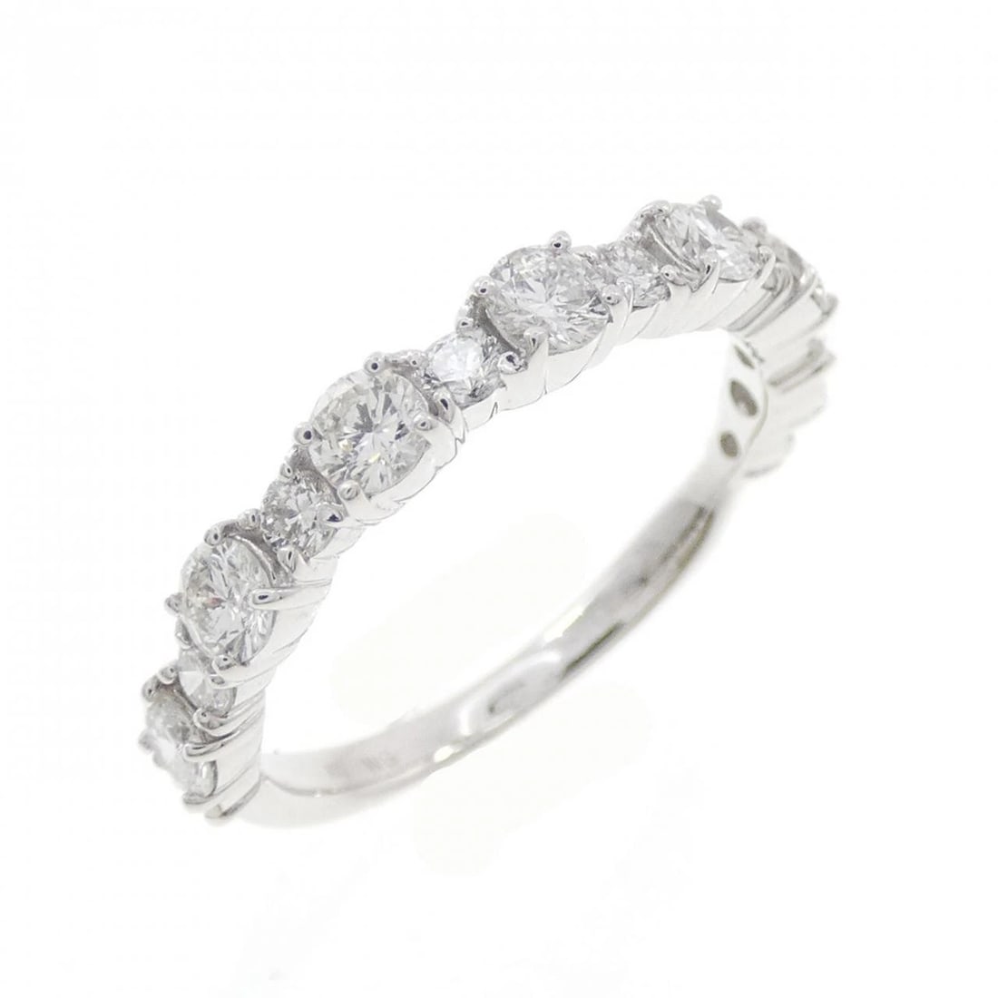 K18WG DIAMOND RING: K18WG Diamond Ring Brand: Unbranded Type: Diamond ring Material: K18WG, Color: white Size: US 5.5 Accessories: None Accessories Notice: When purchasing pre-owned goods, please refer to the