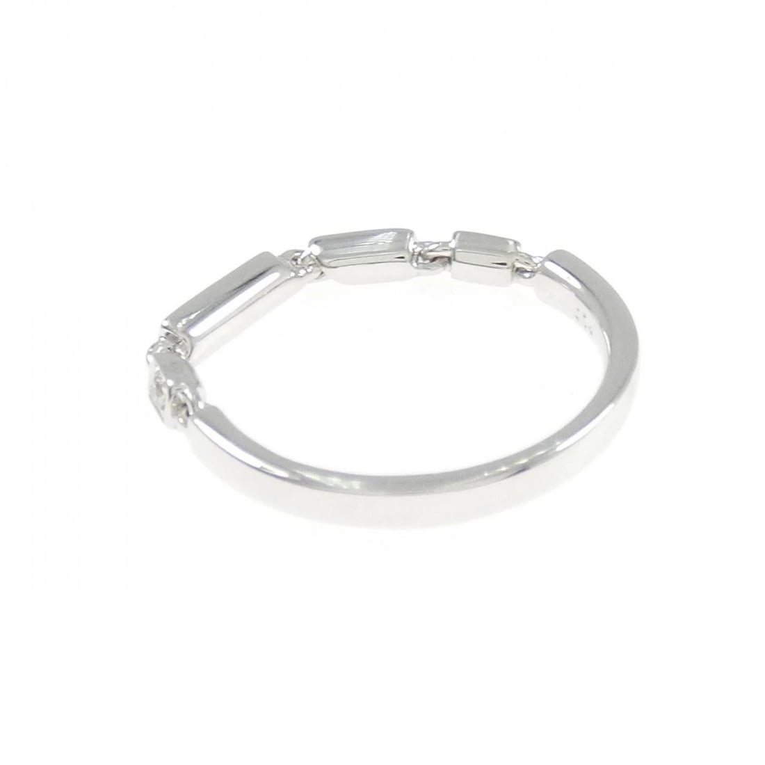 K18WG DIAMOND RING - 2