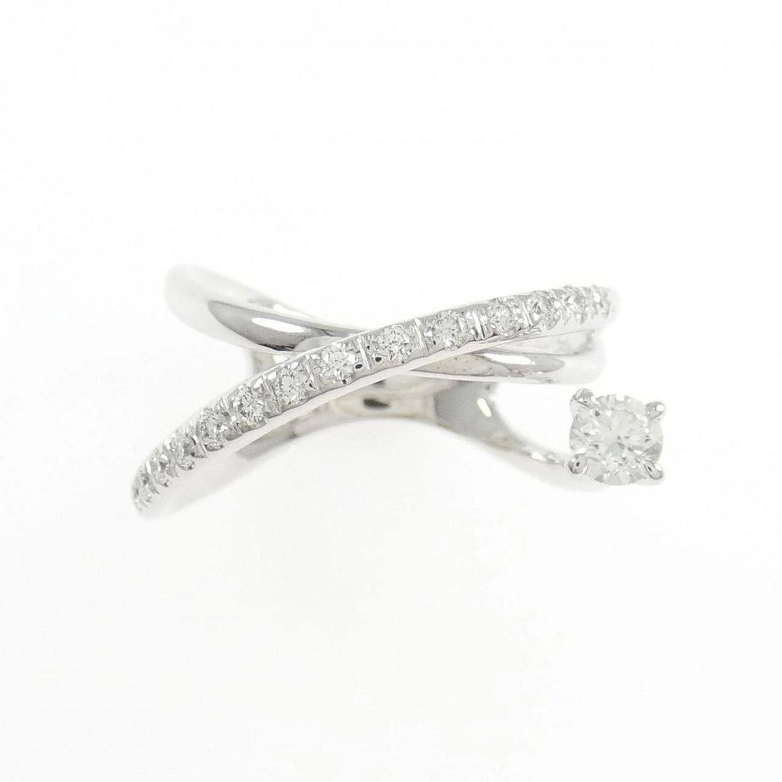 K18WG DIAMOND PINKY RING: K18WG Diamond Pinky Ring Brand: Unbranded Type: Diamond ring Material: K18 white gold, Color: white gold Size: US 3.25 Accessories: None Accessories Notice: When purchasing pre-owned goods