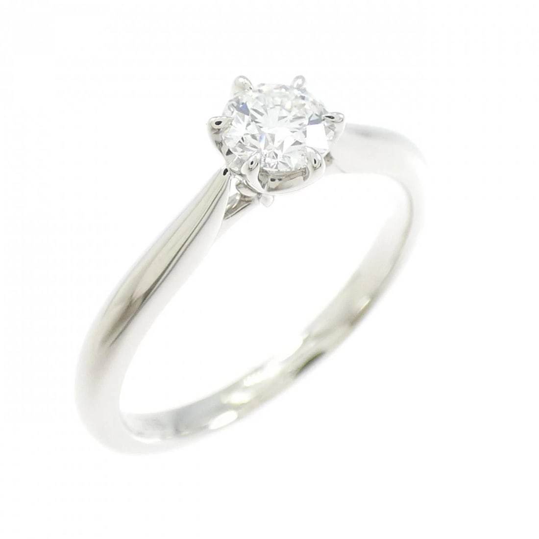 PT950 DIAMOND RING: PT950 Diamond Ring Brand: Unbranded Type: Ring Material: Platinum950, Color: NONE Size: US 5.5 Accessories: None Accessories Notice: When purchasing pre-owned goods, please refer to the ph