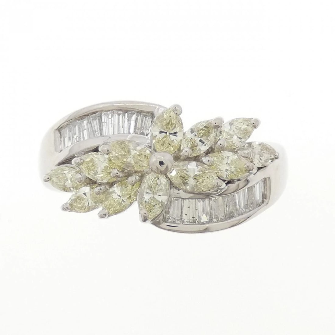 PT900 DIAMOND RING - 2