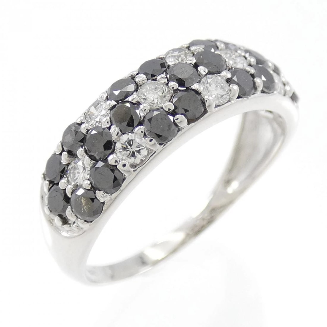 K18WG DIAMOND RING: K18WG Diamond Ring Brand: Unbranded Type: Diamond Ring Material: K18 white gold, Color: white gold Size: US 6 Accessories: None Accessories Notice: When purchasing pre-owned goods, please