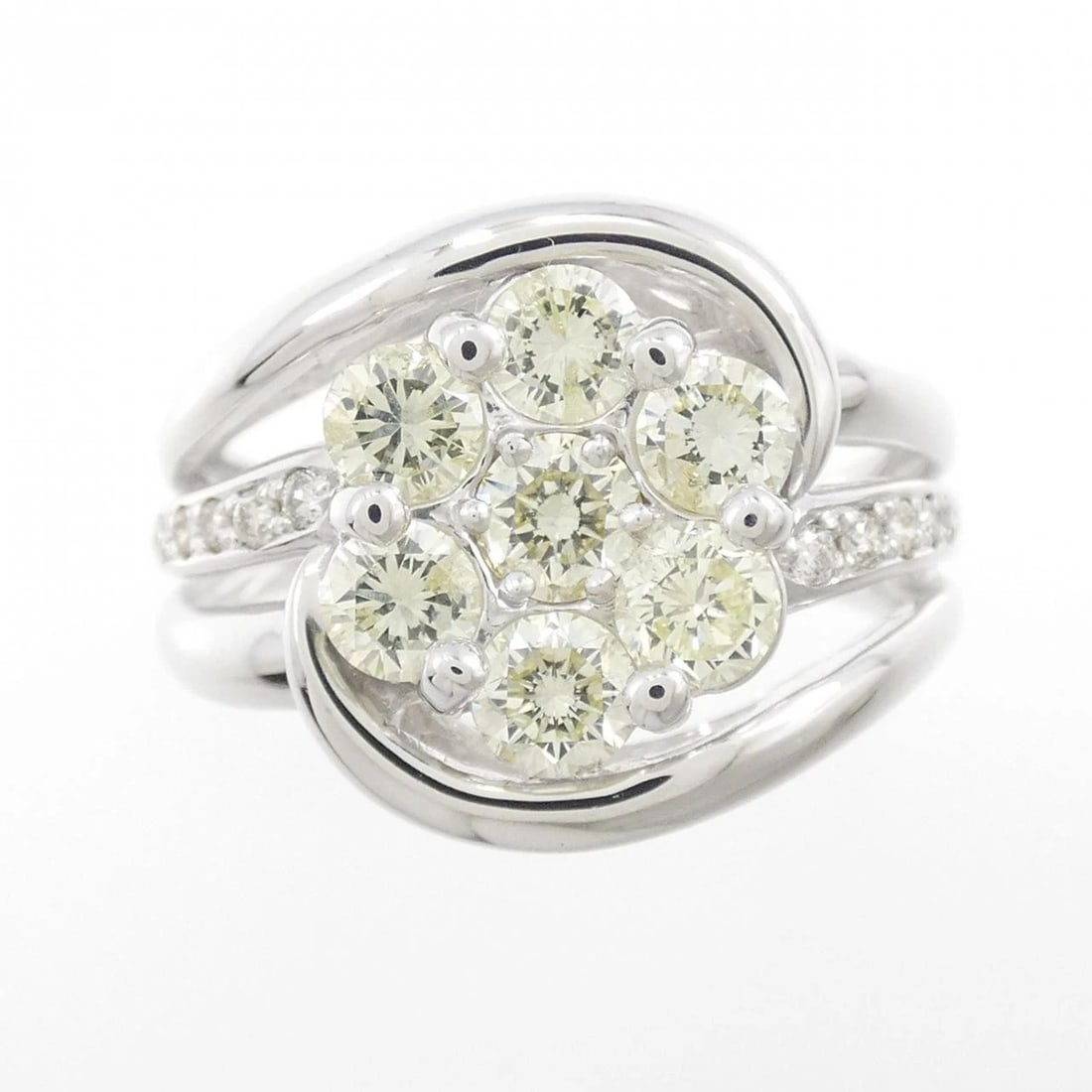 K18WG DIAMOND RING - 2