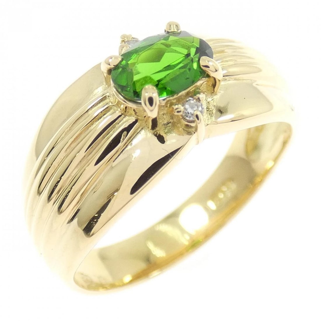 K18YG DIOPSIDE RING: K18YG Diopside Ring Brand: Unbranded Type: Diopside Ring Material: K18 yellow gold, Color: yellow gold Size: US 6 Accessories: None Accessories Notice: When purchasing pre-owned goods, please
