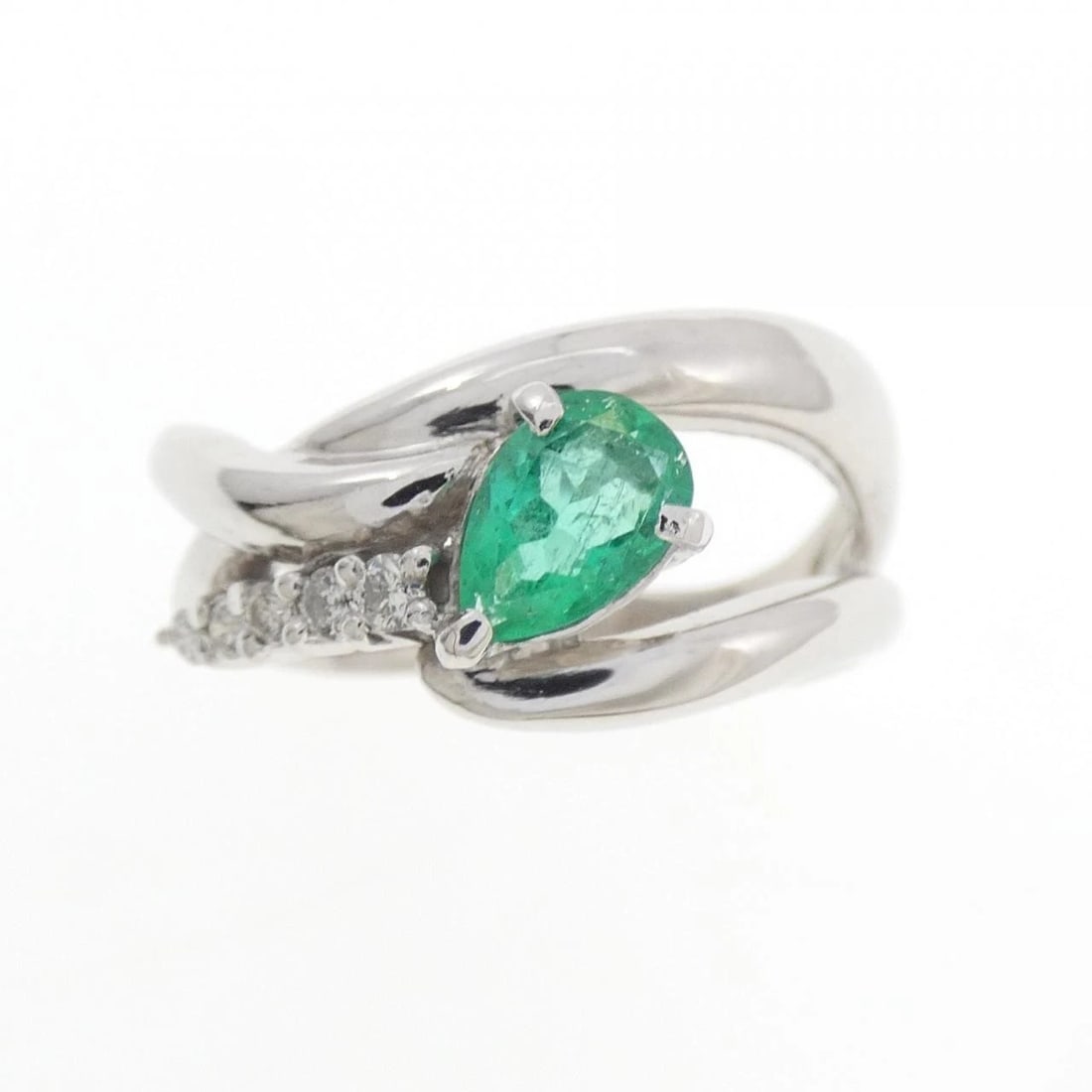 PT900 EMERALD RING - 2