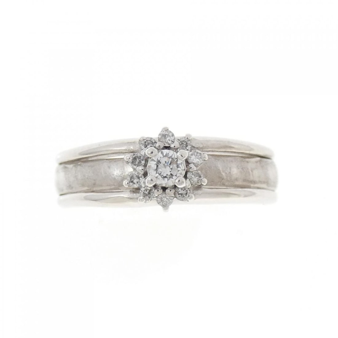 PT900 FLOWER DIAMOND RING - 2