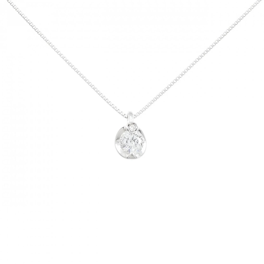 K18WG DIAMOND NECKLACE: K18WG Diamond Necklace Brand: Unbranded Type: Diamond Necklace Material: K18 white gold, Color: White Gold Size: 45cm,Actual Size Pendant length approx. x width approx.: 7.6mmx5.0mm Chain