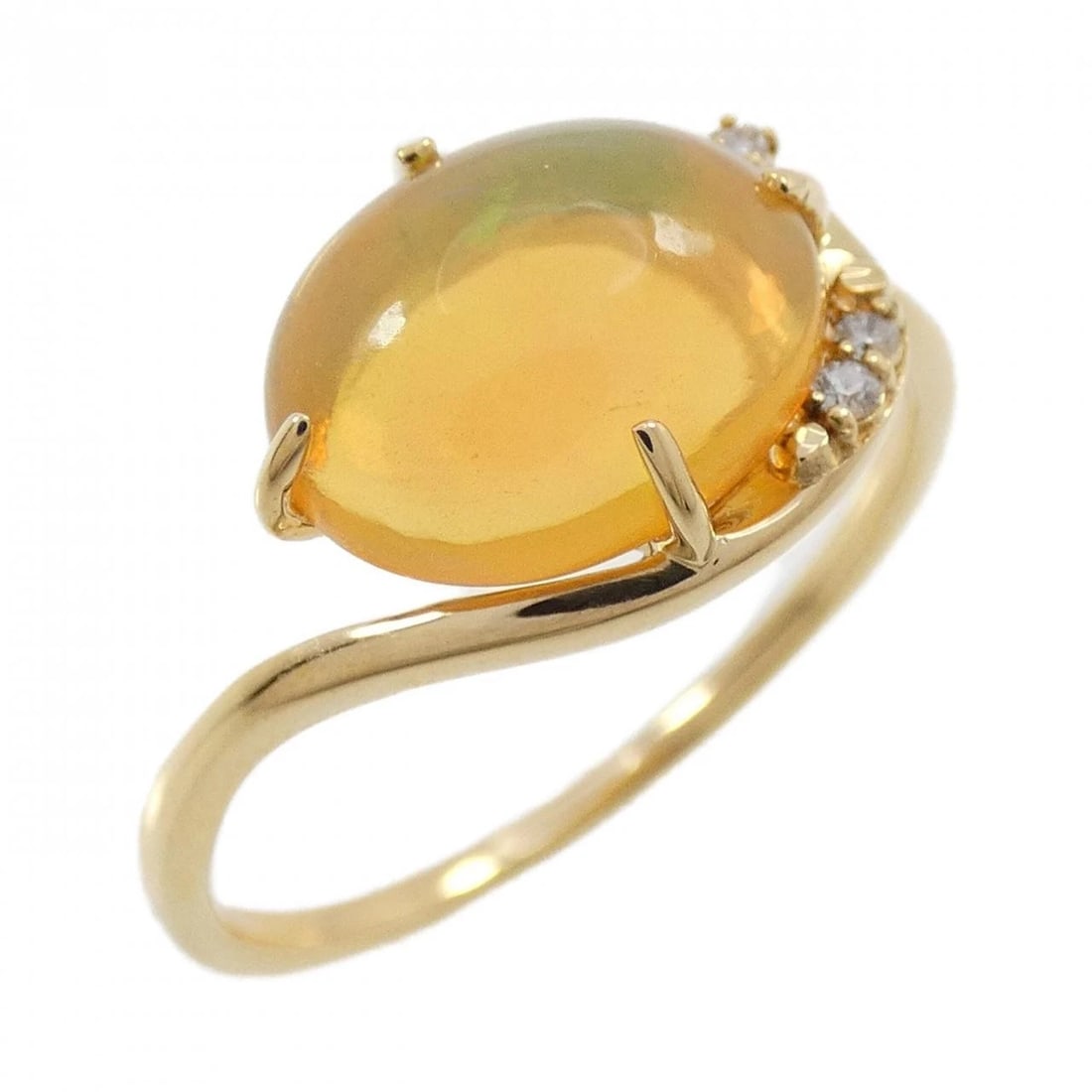 K18YG OPAL RING: K18YG Opal Ring Brand: Unbranded Type: opal ring Material: K18 yellow gold, Color: yellow gold Size: US 8.5 Accessories: None Accessories Notice: When purchasing pre-owned goods, please refer