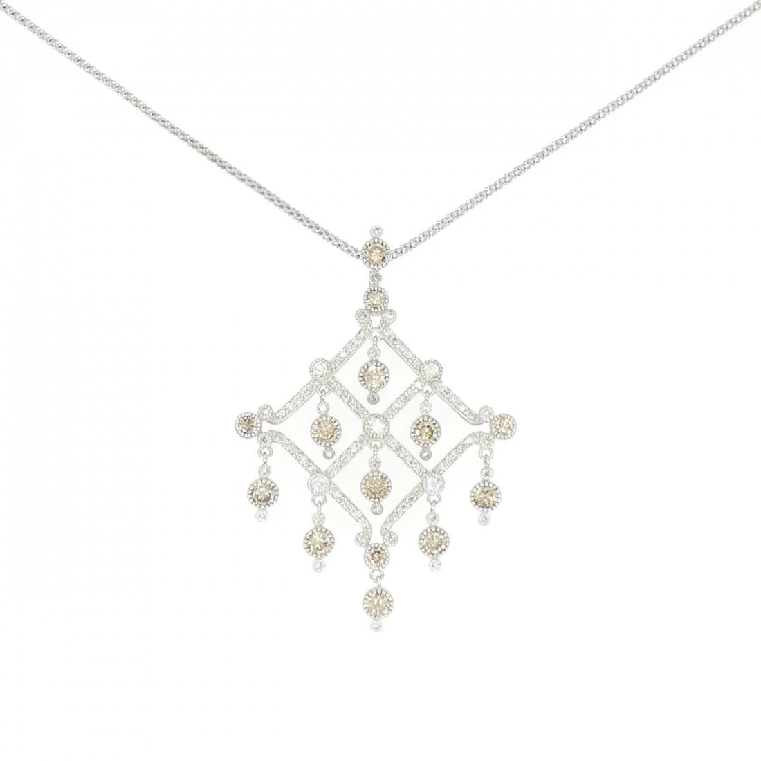 K18WG DIAMOND NECKLACE: K18WG Diamond Necklace Brand: Unbranded Type: Diamond Necklace Material: K18 white gold, Color: WhiteGold Size: 45cm,Actual Size Pendant length approx. x width approx.: 49.7mmx34.2mm Chain