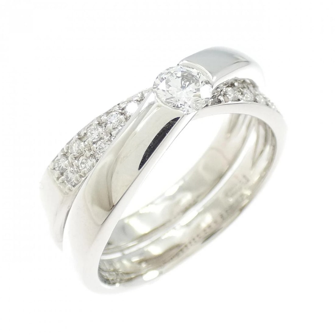 PT900 DIAMOND RING: PT900 Diamond Ring Brand: Unbranded Type: Diamond Ring Material: Platinum900, Color: Platinum Size: US 6 1/2 Accessories: None Accessories Notice: When purchasing pre-owned goods, please r