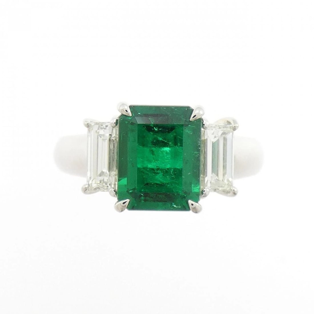 PT900 EMERALD RING - 2