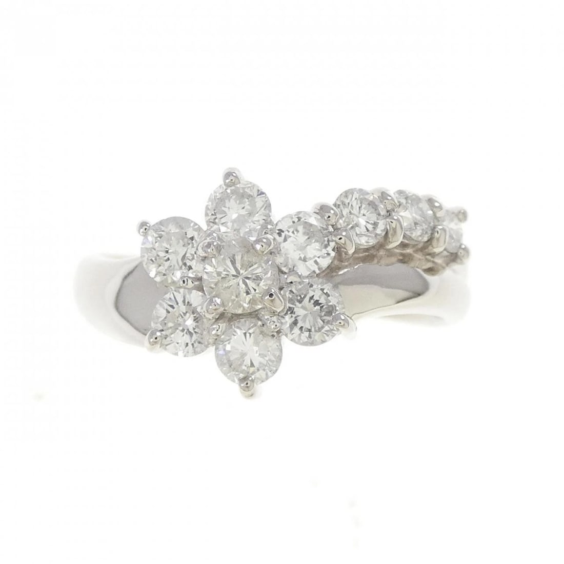 PT900 FLOWER DIAMOND RING - 2