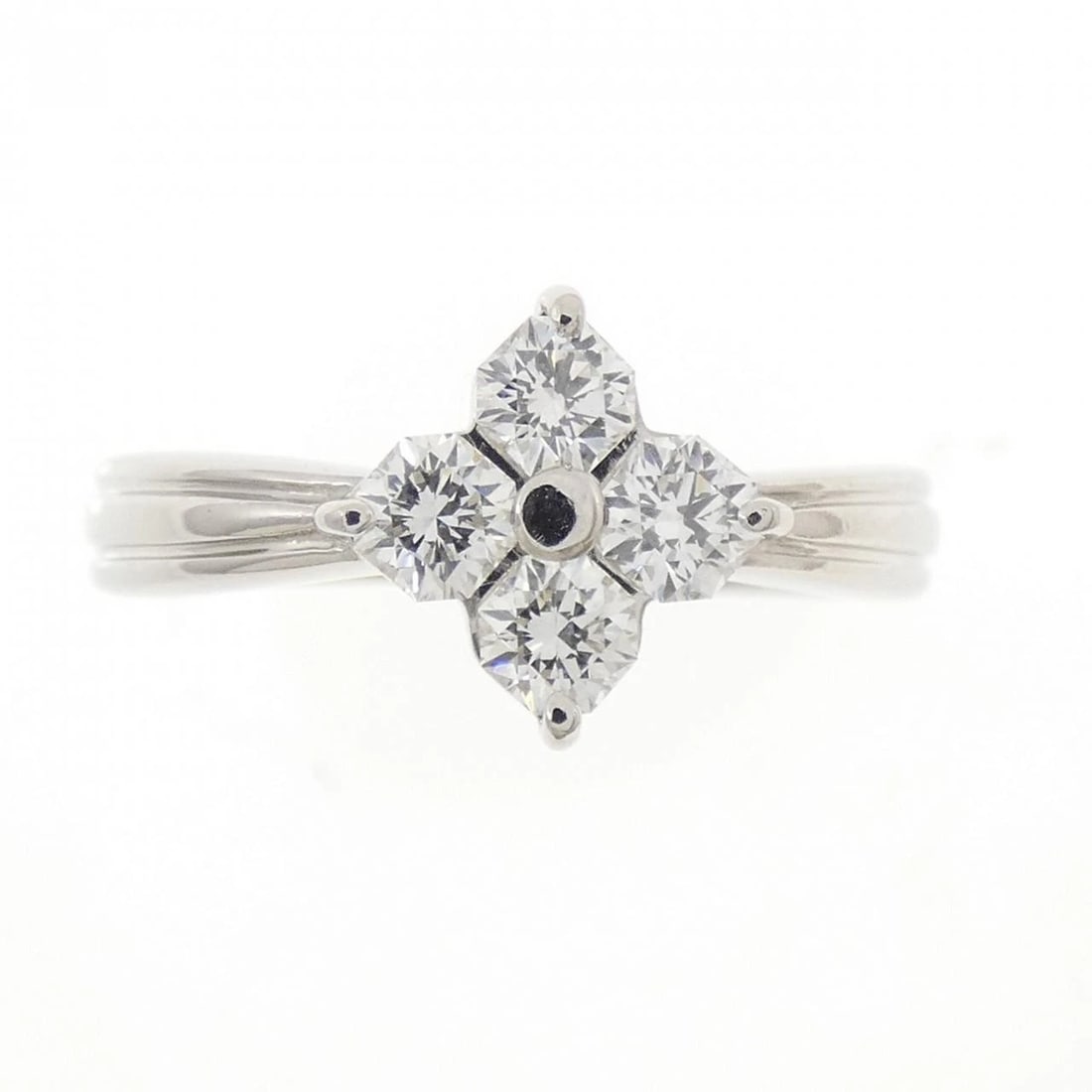 PT950 FLOWER DIAMOND RING - 2