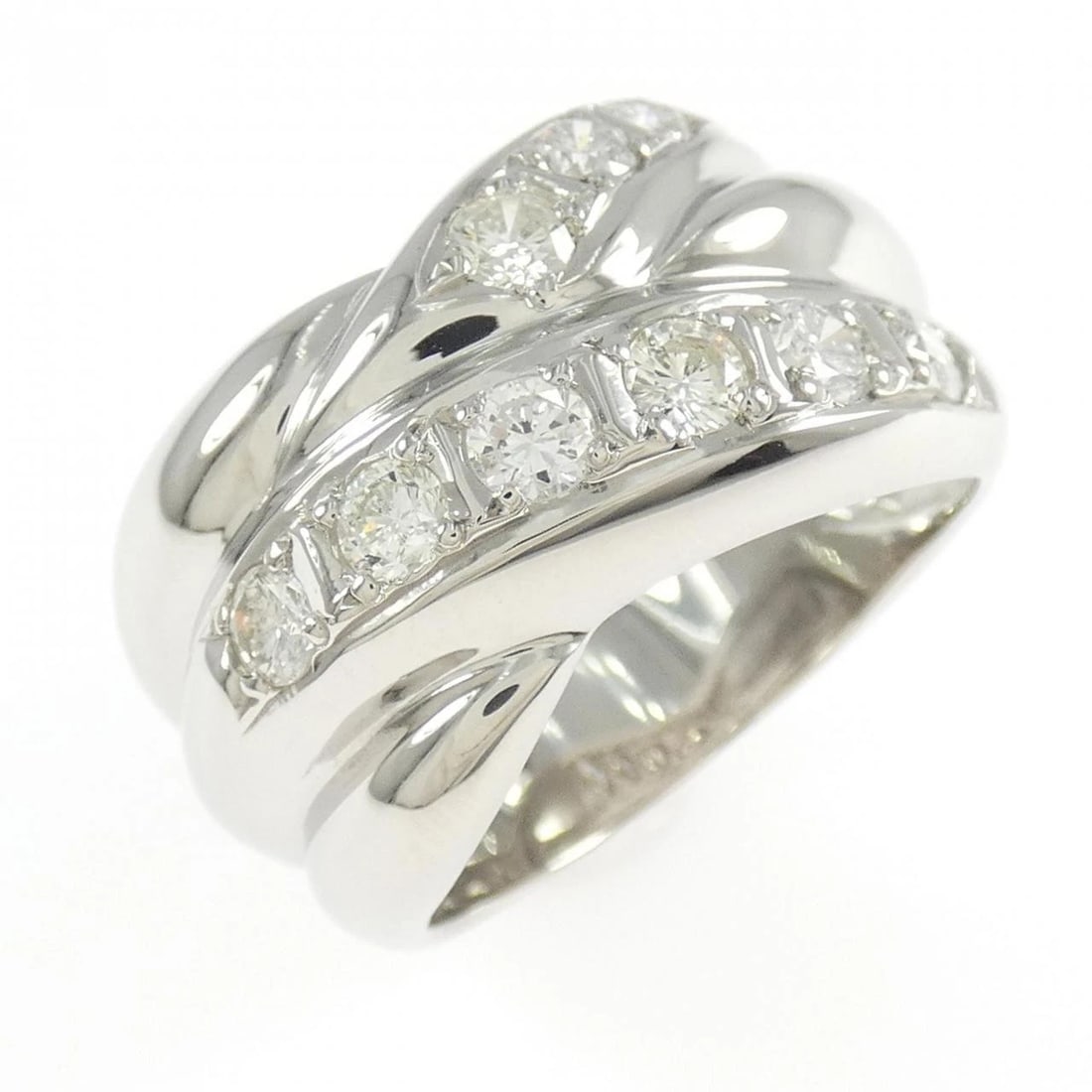 PT900 DIAMOND RING: PT900 Diamond Ring Brand: Unbranded Type: Diamond ring Material: Platinum900, Color: Platinum Size: US 9.75 Accessories: None Accessories Notice: When purchasing pre-owned goods, please re