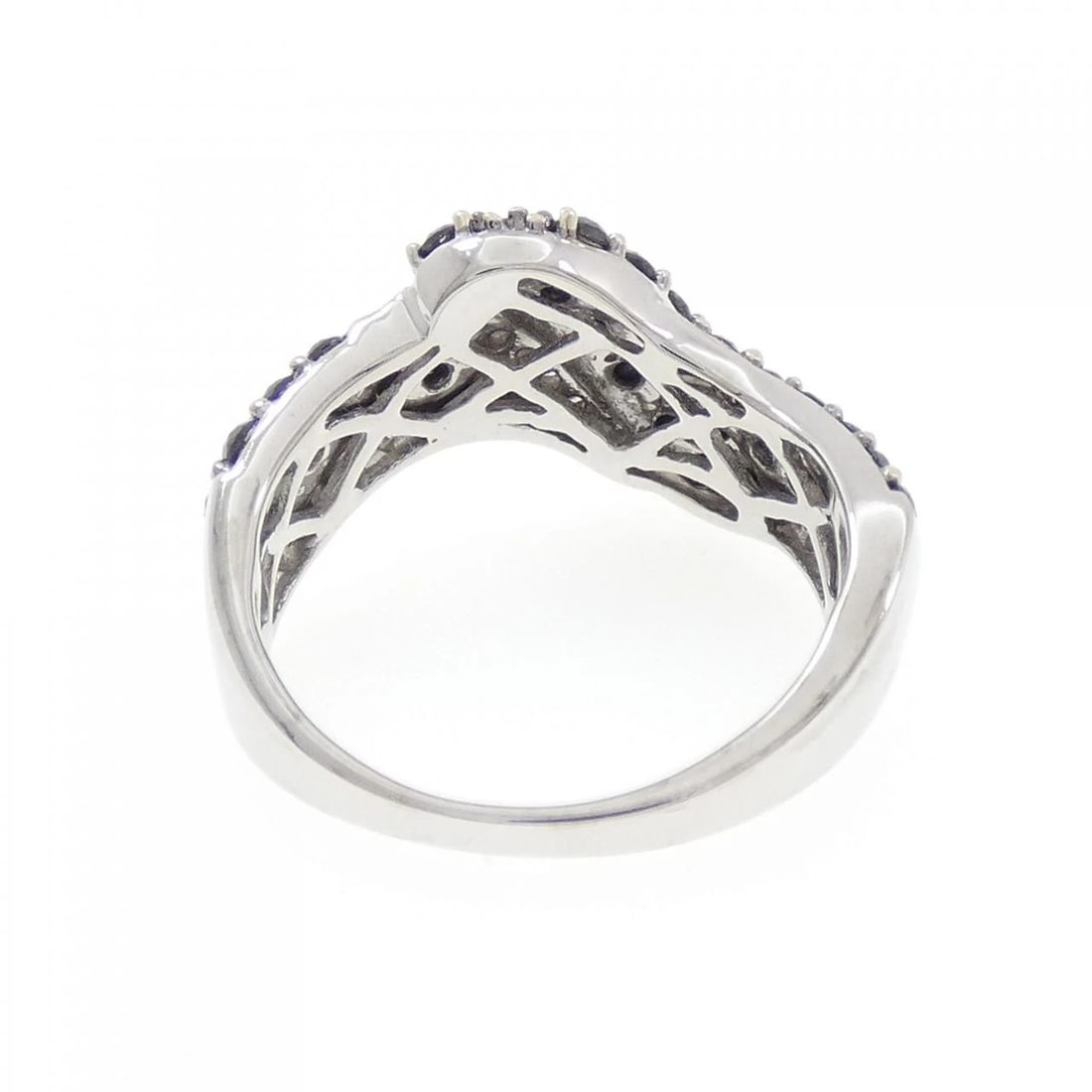 K18WG DIAMOND RING - 3