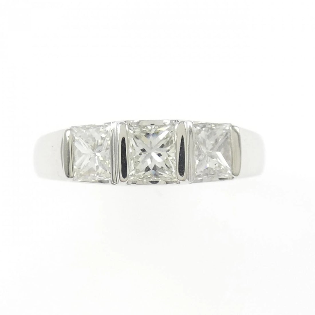 PT900 DIAMOND RING - 2