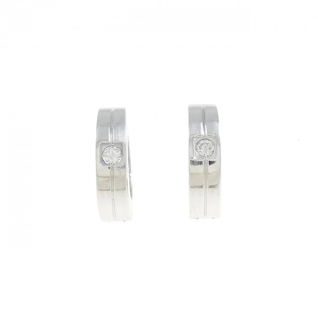 K14WG DIAMOND EARRINGS: K14WG Diamond Earrings Brand: Unbranded Type: Diamond Pierce/Earring Material: 14 white gold, Color: white gold Size: Actual Size Approx. height x width: 12.2mm x 3.4mm Accessories: None