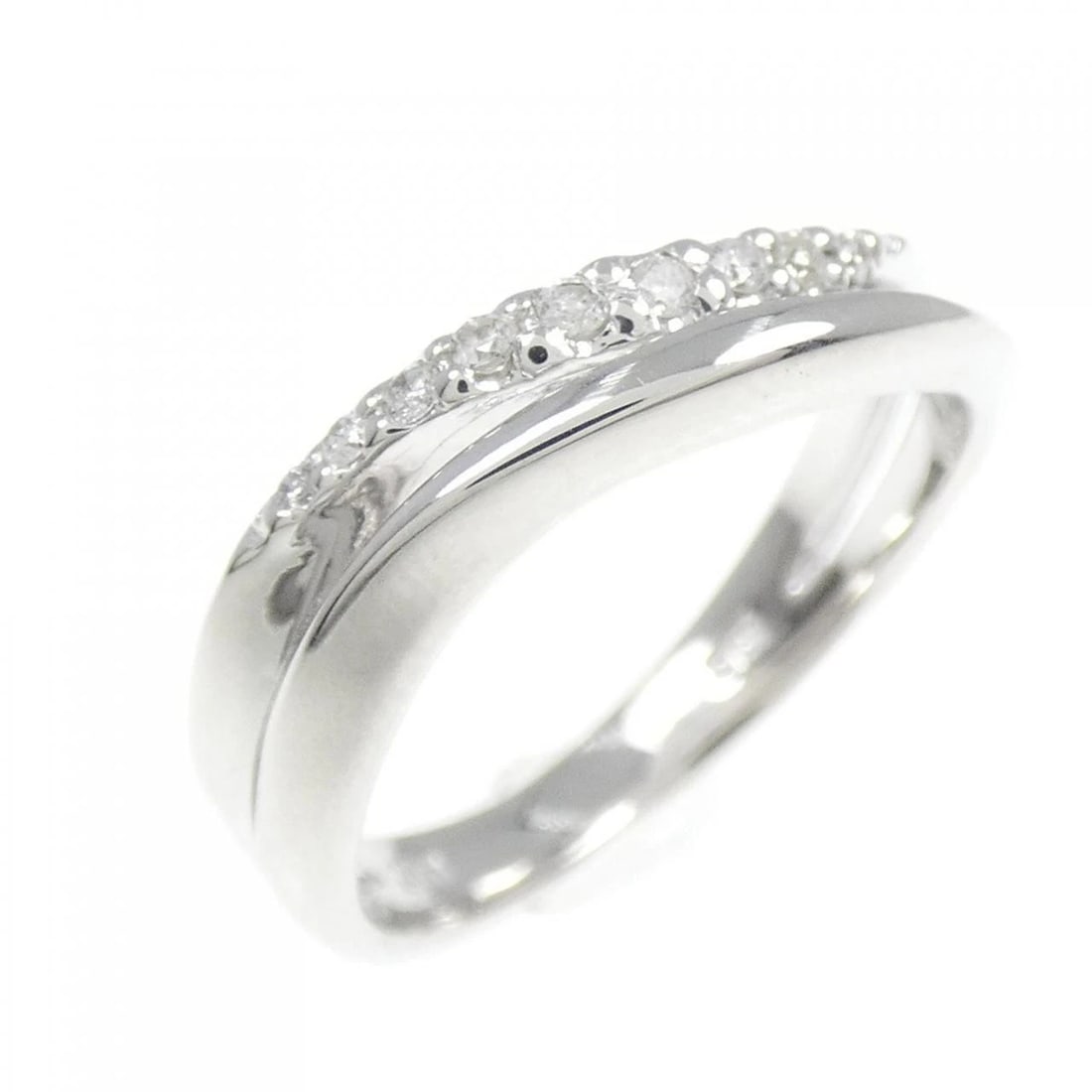 K18WG DIAMOND RING: K18WG Diamond Ring Brand: Unbranded Type: Diamond ring Material: K18 white gold, Color: white gold Size: US 5.5 Accessories: None Accessories Notice: When purchasing pre-owned goods, please