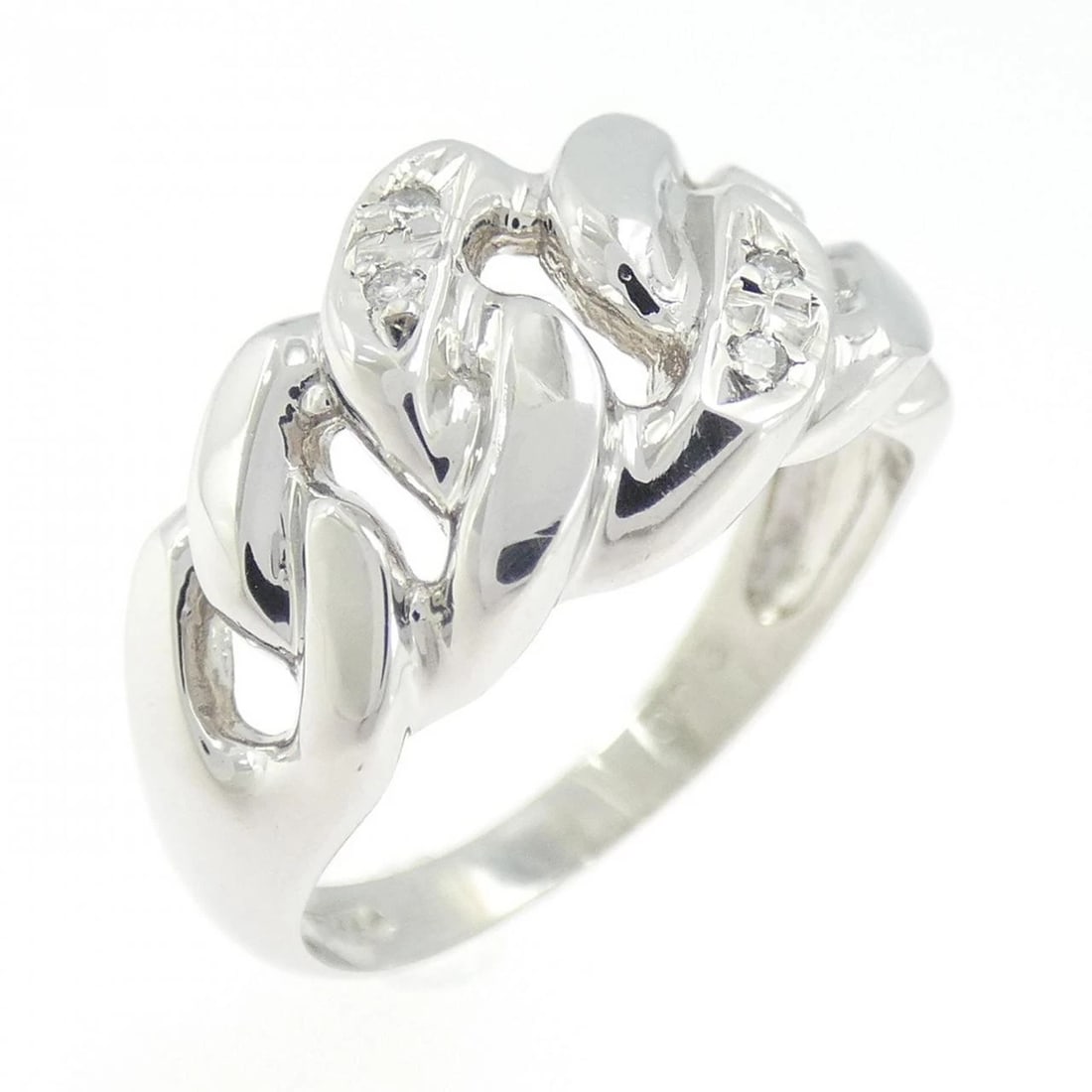 PT900 DIAMOND RING: PT900 Diamond Ring Brand: Unbranded Type: Diamond Ring Material: Platinum900, Color: Platinum Size: US 6 1/4 Accessories: None Accessories Notice: When purchasing pre-owned goods, please