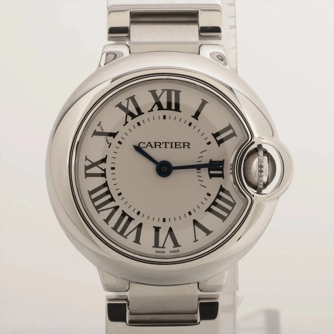 CARTIER BALLON BLEU SS SILVER: Cartier Ballon Bleu SS Silver Brand: Cartier Type: Wristwatch Material: SS Color: Dial Color Silver Size: Case:W0.8 x H0.8inch / W28 x H28 Circumference of Wrist:6.1inch / 15.5 Accessories: None