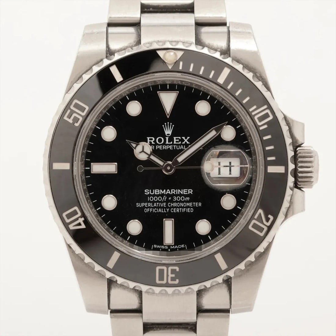 ROLEX SUBMARINER SS BLACK: Rolex SUBMARINER SS black Brand: Rolex Type: Wristwatch Material: SS Color: Dial Color Black Size: Case:W1.6 x H1.6inch / W40 x H40 Circumference of Wrist:7.1inch / 18 Accessories: None Ac