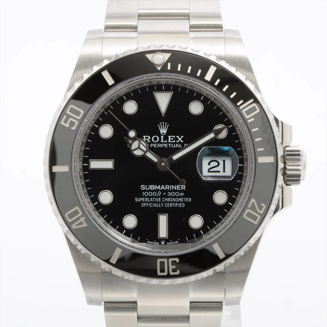 ROLEX SUBMARINER SS BLACK: Rolex SUBMARINER SS black Brand: Rolex Type: Wristwatch Material: SS Color: Dial Color Black Size: Case:W1.6 x H1.6inch / W41 x H41 Circumference of Wrist:6.3inch / 16 Accessories: None