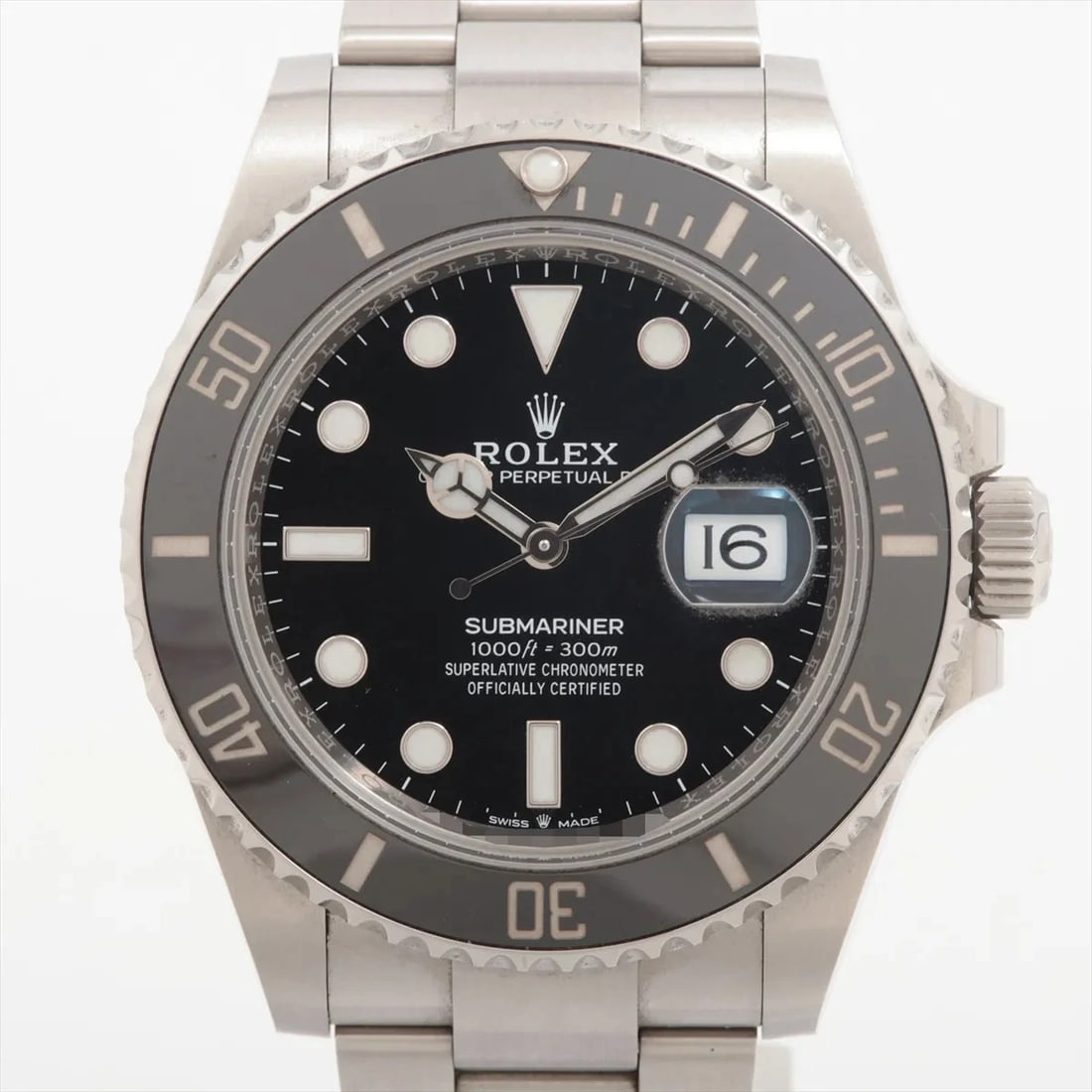 ROLEX SUBMARINER SS BLACK: Rolex SUBMARINER SS black Brand: Rolex Type: Wristwatch Material: SS Color: Dial Color Black Size: Case:W1.6 x H1.6inch / W41 x H41 Circumference of Wrist:6.3inch / 16 Accessories: None