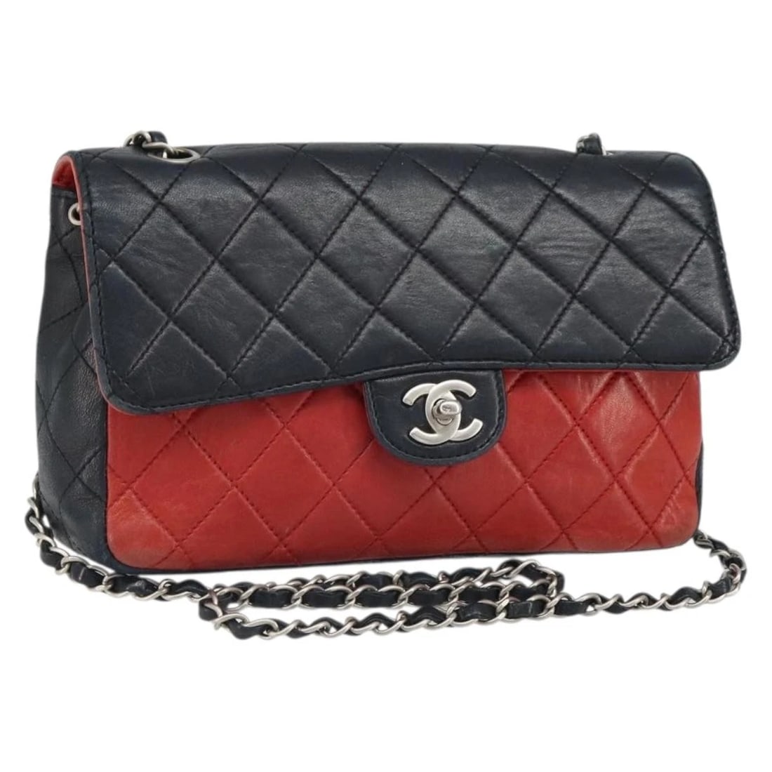 CHANEL MATELASSE 25 CHAIN SHOULDER BAG: CHANEL Matelasse 25 Chain Shoulder Bag Brand: CHANEL Type: Shoulder Bag Material: Lamb Skin Color: Red/Navy Size: W9.8 x H5.9 x D2.4inch(Approx) Shoulder Drop:21.7inch(Approx) Accessories: None