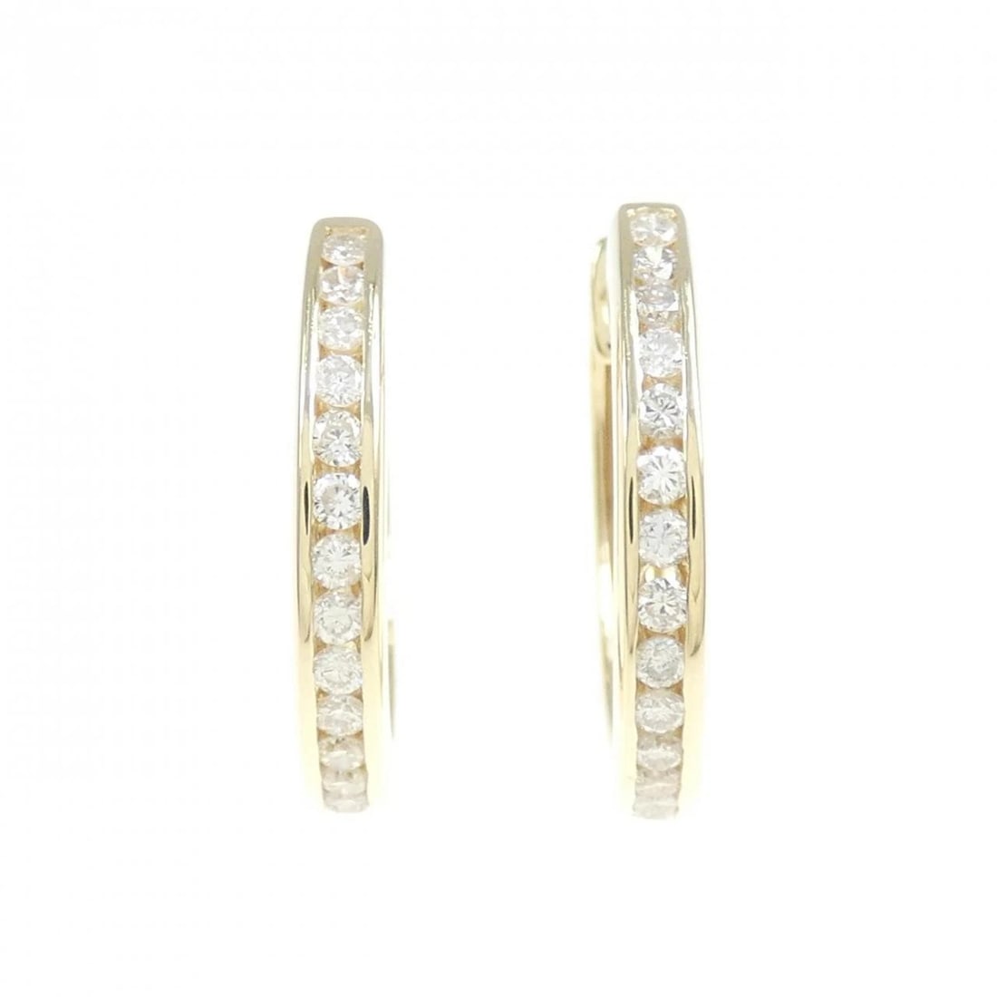 585YG DIAMOND HOOP PIERCE: 585YG Diamond Hoop Pierce Brand: Unbranded Type: Diamond Pierce/Earring Material: 585 yellow gold, Main Stone/Creation Natural Color: Yellow Gold Size: Approx. length x width: 19.8mm x 2.7mm 