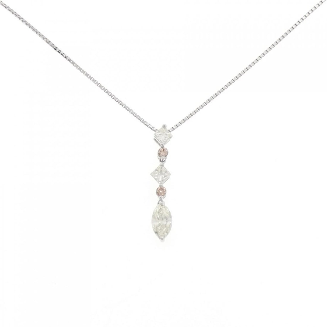 PT900/PT850 DIAMOND NECKLACE: PT900/PT850 Diamond Necklace Brand: Unbranded Type: Diamond Necklace Material: Platinum900/Platinum850, Main Stone/Creation Natural Color: None Size: Actual Size Pendant length approx. x width