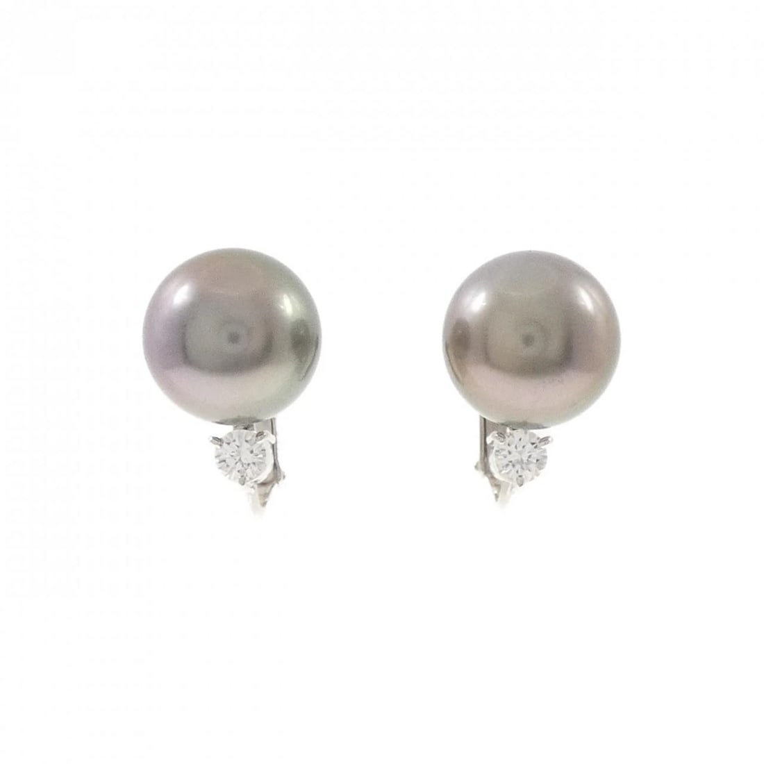 PT900 BLACK PEARL EARRING: PT900 Black pearl Earring Brand: Unbranded Type: Black pearl Pierce/Earring Material: Platinum900, Main Stone/Creation Black Pearl Secondary Stone Natural Color: None Size: Approx. height x