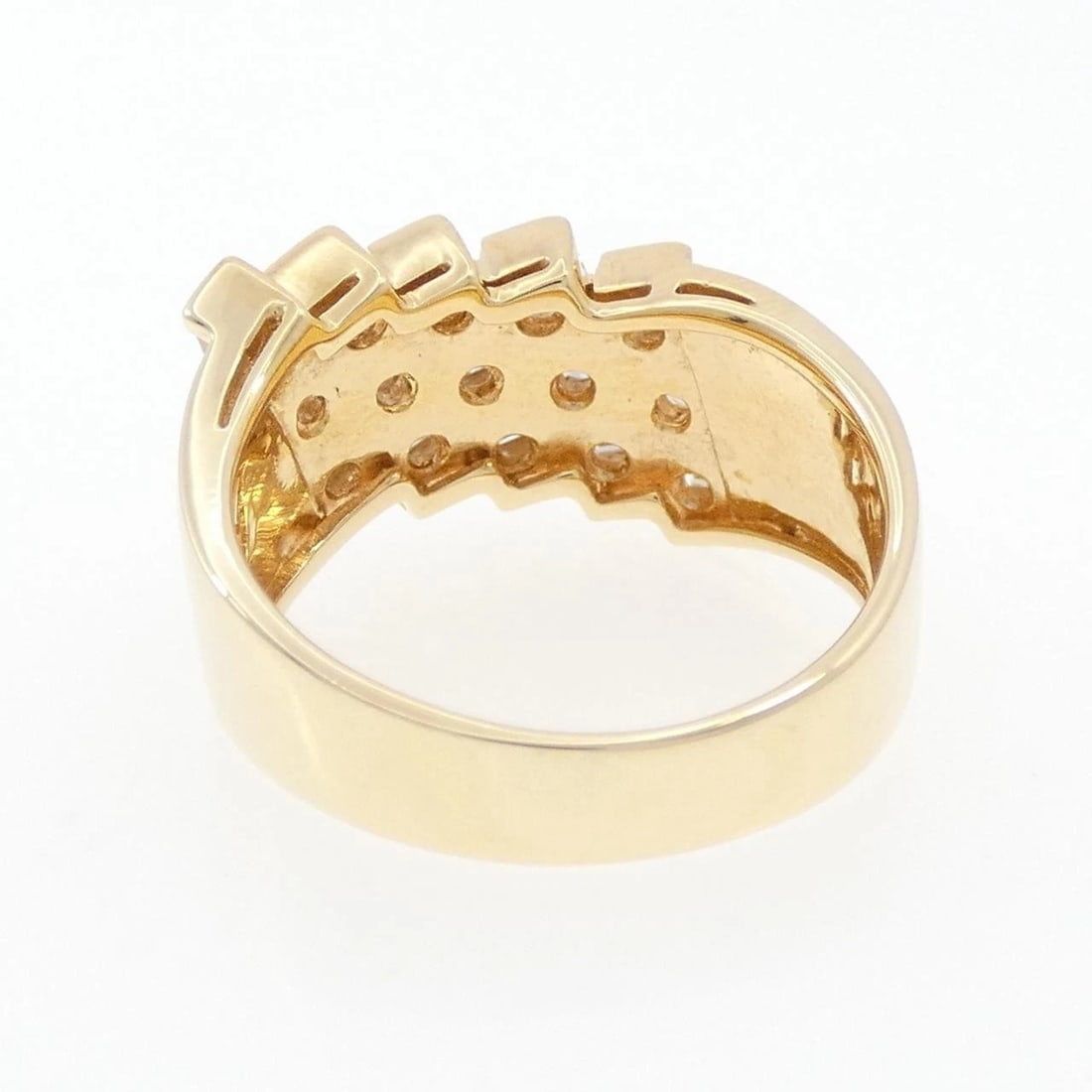 K18YG DIAMOND RING: K18YG Diamond Ring Brand: Unbranded Type: Diamond Ring Material: K18 yellow gold, Main Stone/Creation Natural Color: Yellow Gold Size: US6 1/4 Accessories: None Accessories Notice: When