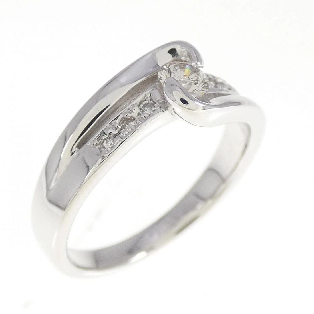 K18WG DIAMOND RING: K18WG Diamond Ring Brand: Unbranded Type: Diamond ring Material: K18 white gold, Main Stone/Creation Natural Color: White Gold Size: US5.5 Accessories: None Accessories Notice: When