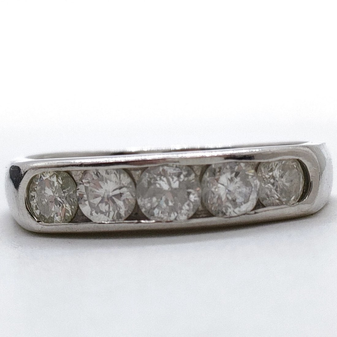 JEWELRY RING NATURAL DIAMOND PLATINUM (1 of 3)