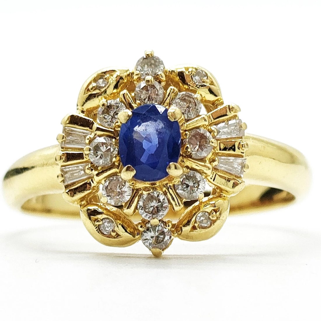 JEWELRY RING SAPPHIRE GOLD YELLOW GOLD BLUE: Jewelry Ring Sapphire Gold Yellow Gold Blue Brand: Unbranded Type: Ring Material: Gold, Main Stone/Creation Sapphire Color: Yellow Gold Size: US 7 7/8 Accessories: None Accessories Notice: