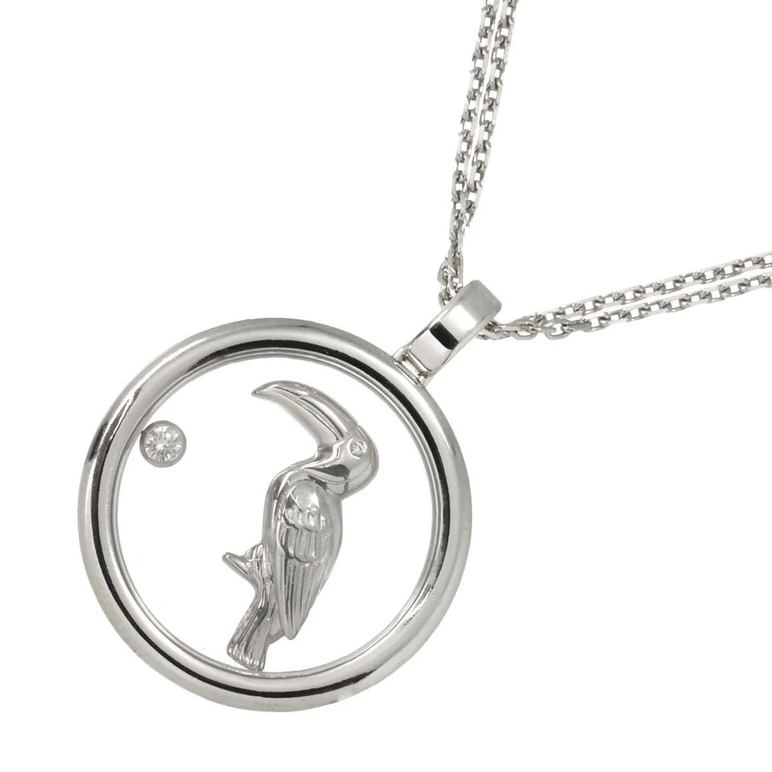 CHOPARD HAPPY DIAMOND NECKLACE: Chopard Happy Diamond Necklace Brand: Chopard Type: Necklace Material: 18K White Gold, Color: White Gold Size: Size internal circumference of the chain:16.5inch Top Charm(max):W 22.4 X H