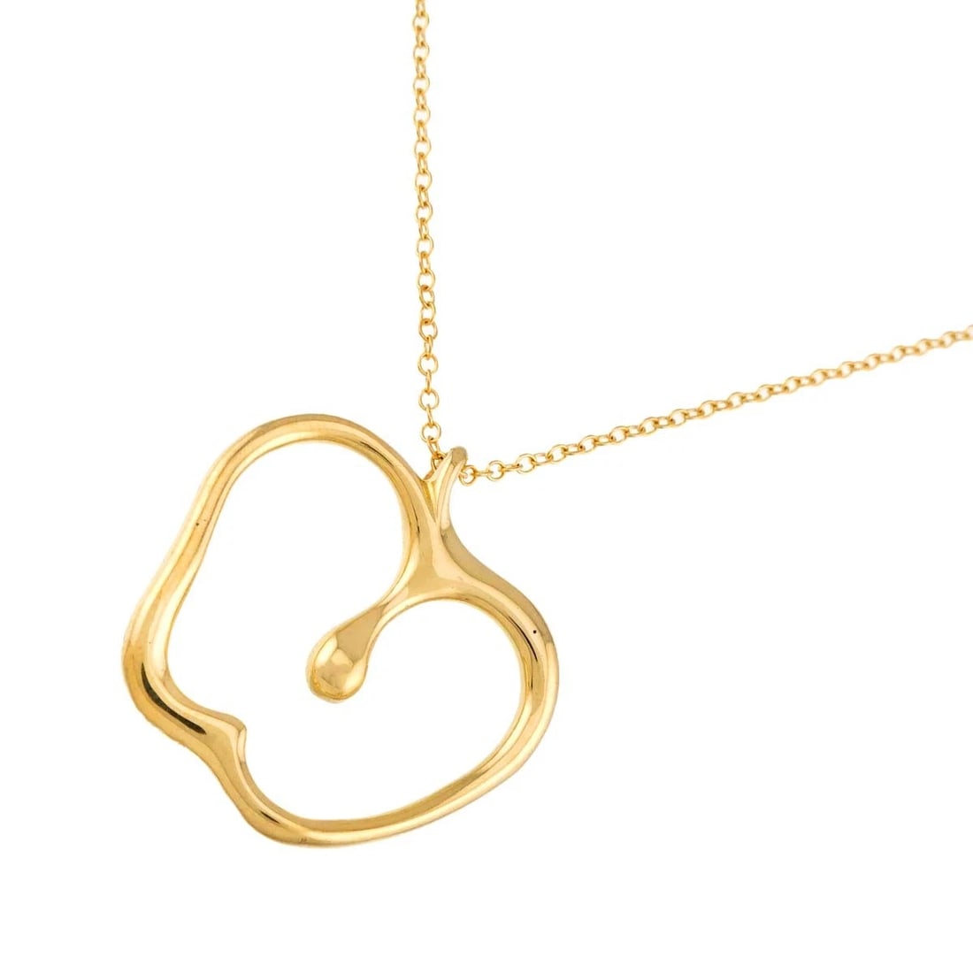 TIFFANY CO. APPLE MOTIF LONG NECKLACE: TIFFANY Co. Apple motif Long Necklace Brand: TIFFANY Co. Type: Necklace Material: 18K Yellow Gold, Color: Yellow Gold Size: Size internal circumference of the chain:29.9inch to 15inch Top