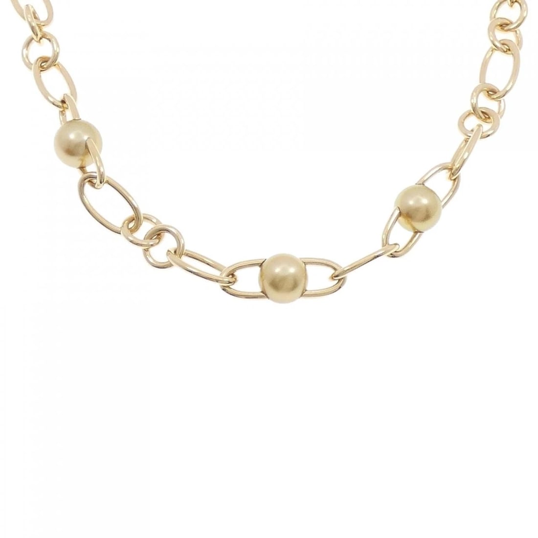 MIKIMOTO WHITE BUTTERFLY PEARL NECKLACE: Mikimoto White Butterfly Pearl Necklace Brand: MIKIMOTO Type: Necklace Material: 750 yellow gold, Main Stone/Creation White South Sea Pearl Color: Yellow Gold Size: 42cmActual Size Max width appro