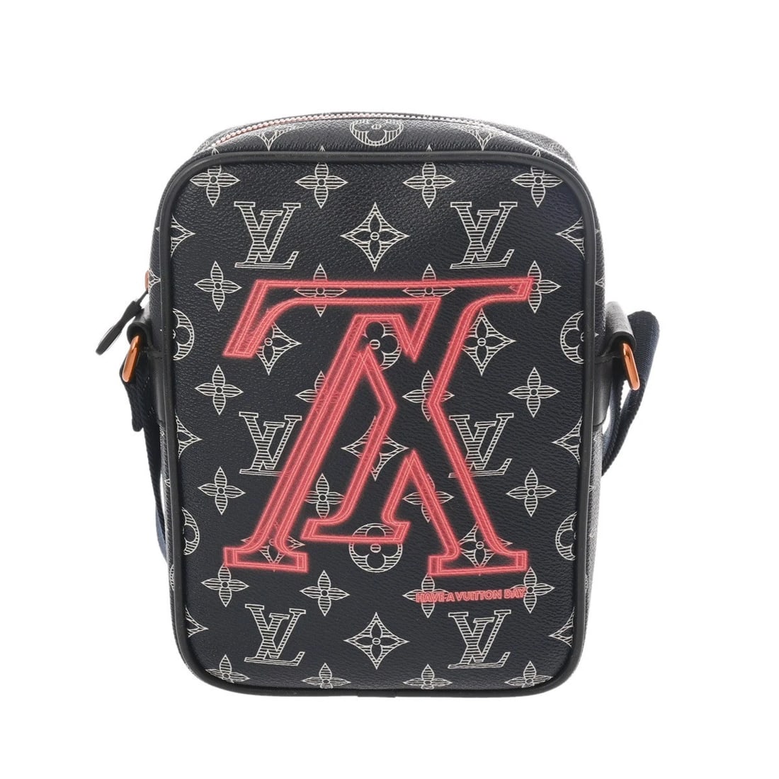 LOUIS VUITTON DANUBE PM BLUE MARINE/CORAIL MENS SHOULDER BAG: LOUIS VUITTON Danube PM Blue Marine/Corail mens Shoulder Bag Brand: LOUIS VUITTON Type: Shoulder Bag Material: Monogram ink Color: Blue Marine/Corail Size: H:about 8.7inch W:about 6.3inch